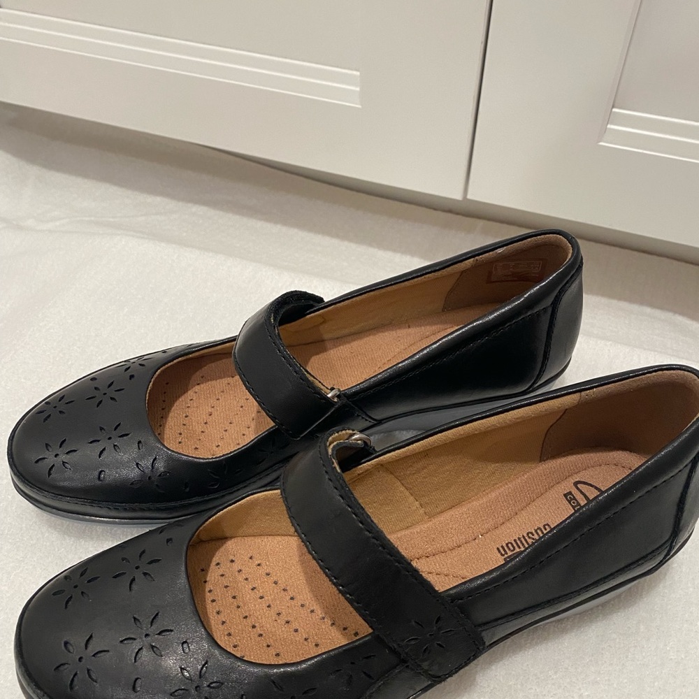 Clarks loafer